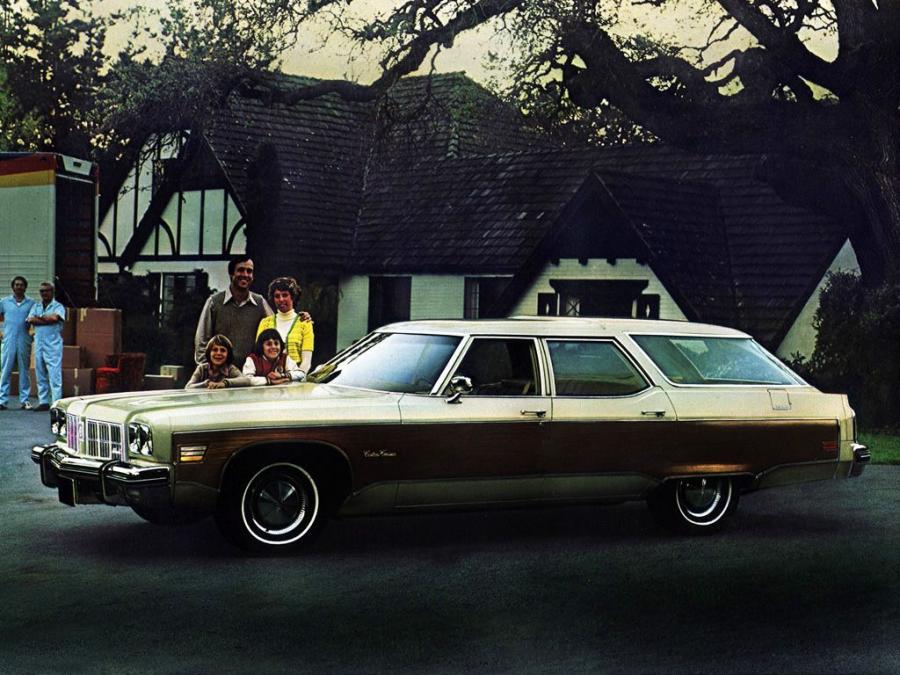  Oldsmobile Custom Cruiser 1975 года  (фото 1 из 1)